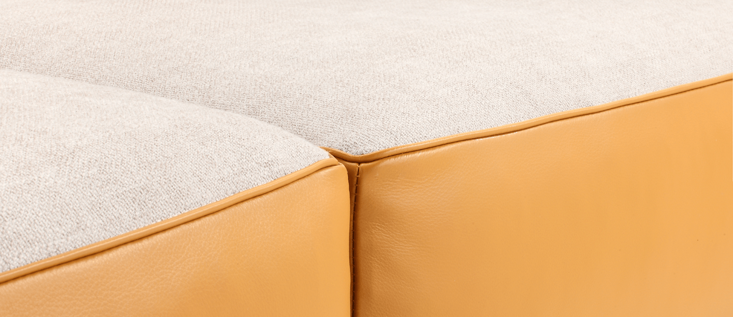 LC3 Style Grande 3-seters sofa - spesialutgave Camel image.
