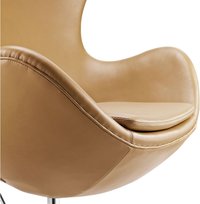 The Egg Chair Premium Leather/With piping/Camel image.