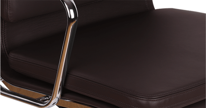 Chaise de bureau style Eames EA217 en cuir