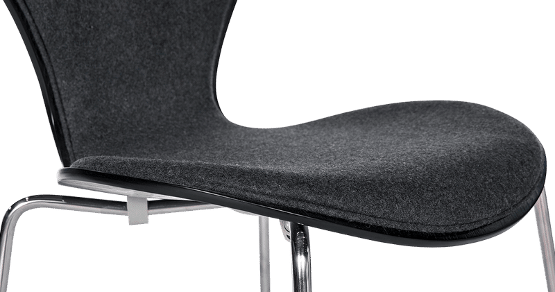 Serie 7 stol - halvt stoppad
